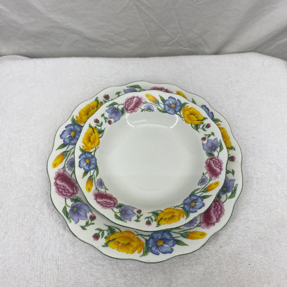 GoodDeal Floral Dinner Plate and Soup Bowl Set Scalloped Edge Poppies Tulips